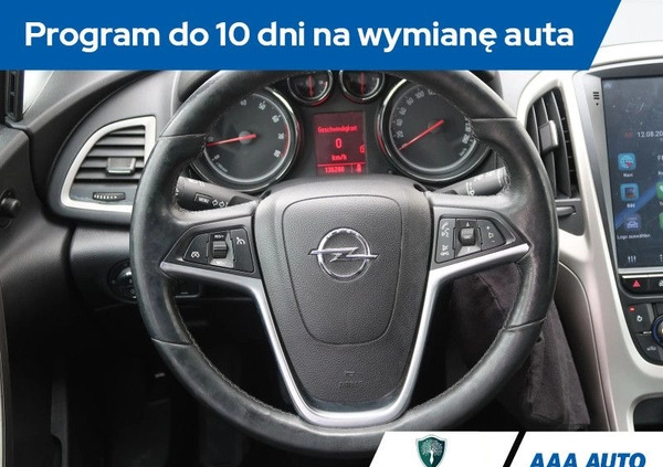 Opel Astra cena 28000 przebieg: 135200, rok produkcji 2011 z Skaryszew małe 254